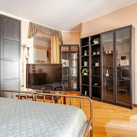 Apartment Live The History- A Due Passi Dal Castello Ferrara