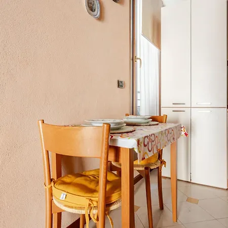 Live The History- A Due Passi Dal Castello Apartment *