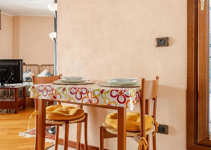 Daire Live The History- A Due Passi Dal Castello Ferrara